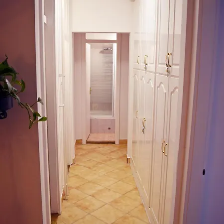 Belvarosi Classic 85 Square Meters *
