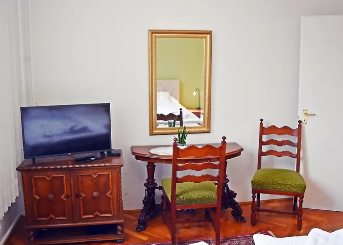Belvarosi Classic 85 Square Meters Apartment Szombathely