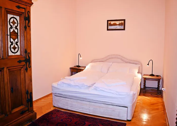 Apartment Belvarosi Classic 85 Square Meters